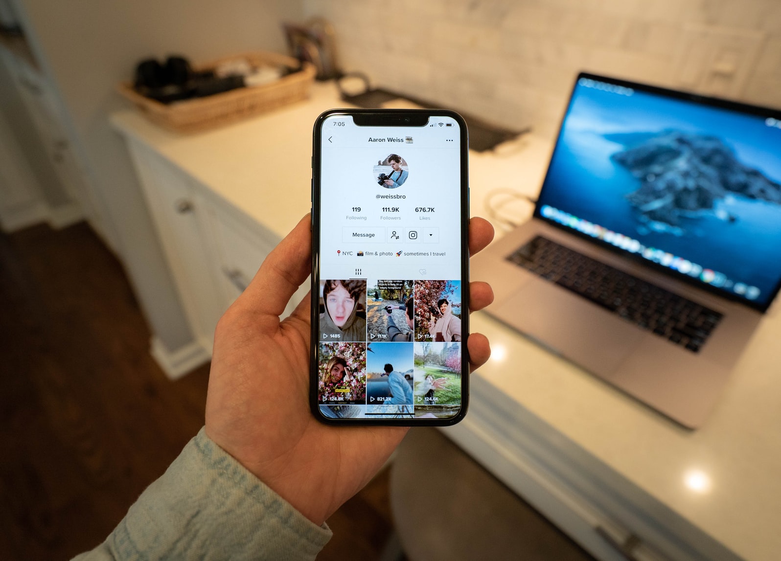 EM is calling – « Production de contenus en temps de confinement » avec Béatrice Mandine, Directrice de la Communication, de la marque et de l’Engagement du groupe Orange<