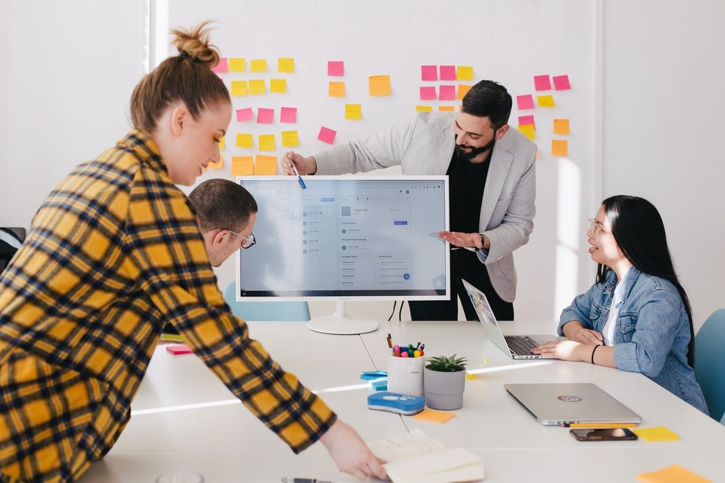 Atelier « Innovation et communication » avec les dirigeant(e)s de startups pionnières dans les domaines de l’influence, de la création et communication digitale, de l’innovation sociétale et de la performance durable<