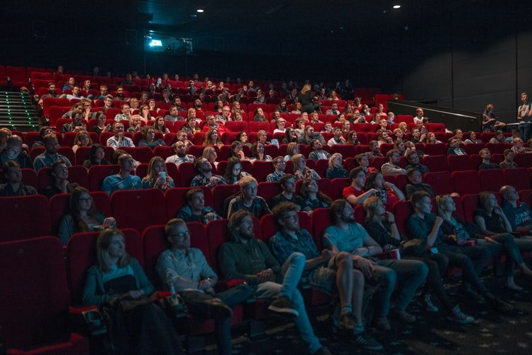 Projection en avant-première du documentaire Elephant / E&M « Et maintenant, qu’est ce qu’on fait ? » suivie d’une table ronde